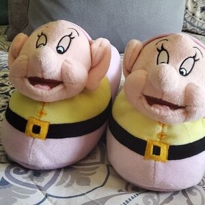 Dopey Disney Slippers for Men, Women, Kids size 11/12 Super cute